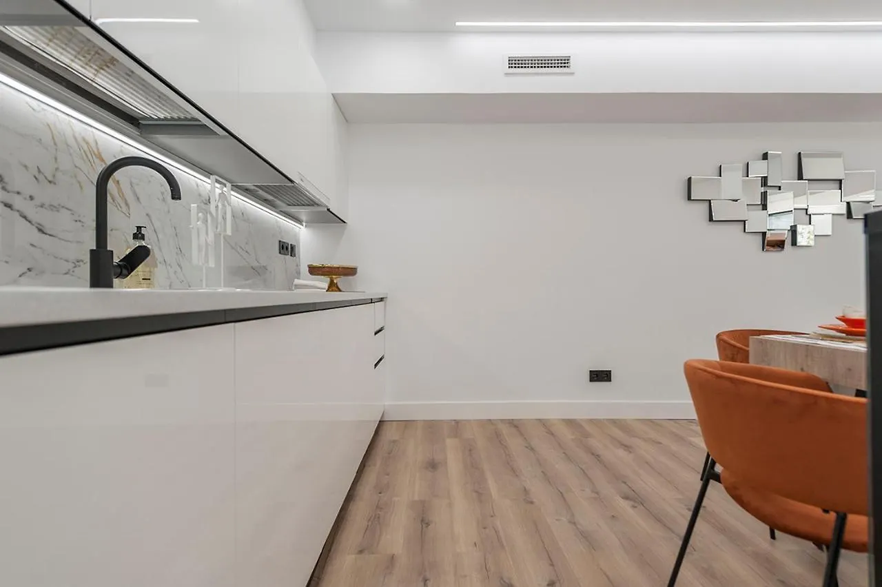 Exclusive Moraleja - Collection L - Eleven Host Apartment Alcobendas